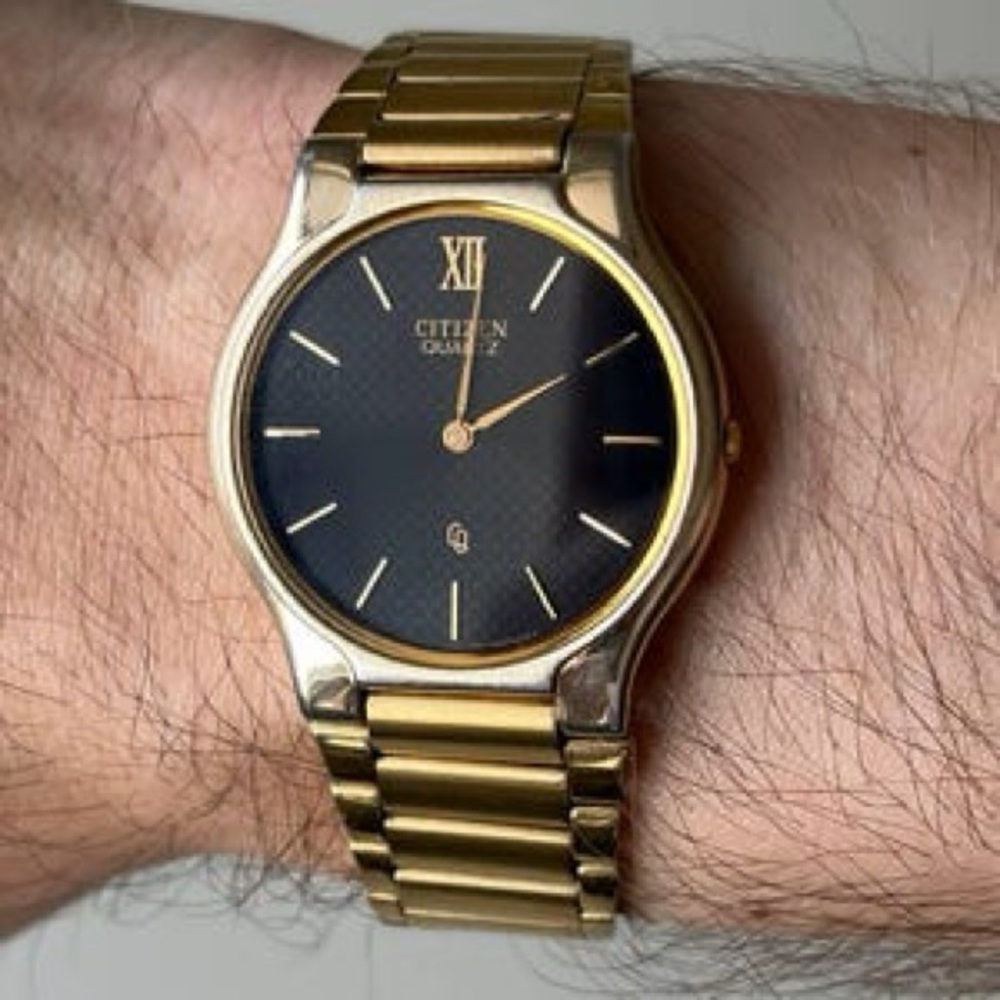 Vintage Citizen Gold-Tone Watch with Black Dial
